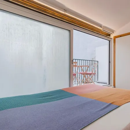 Apartment Bright & Loft By Lovelystay