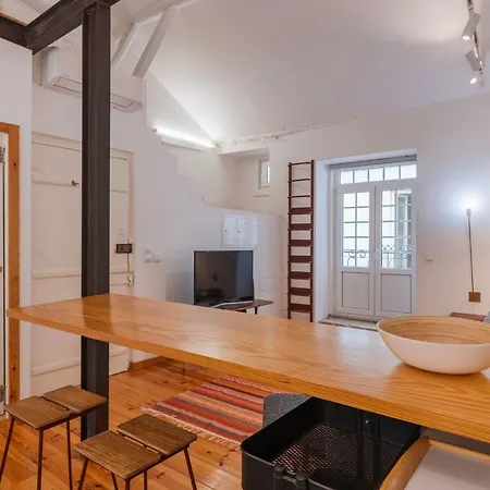 Apartment Bright & Loft By Lovelystay