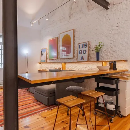Апартаменты Bright & Loft By Lovelystay Лиссабон